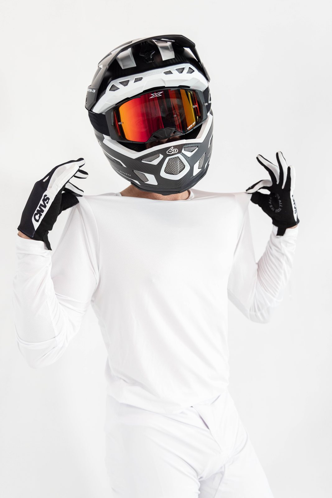 WHITEOUT KIT · STUDIO